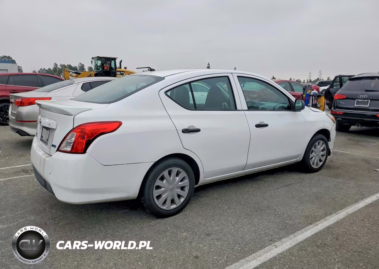 2015 Nissan Versa 1.6 S Plus VIN:3N1CN7AP0FL827899 - 3