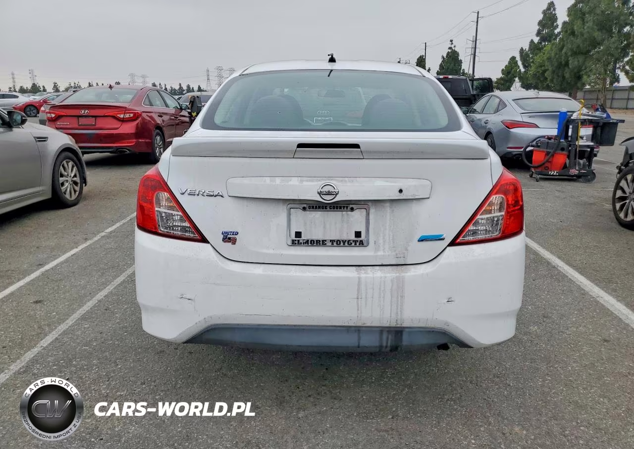 2015 Nissan Versa 1.6 S Plus VIN:3N1CN7AP0FL827899 - 6