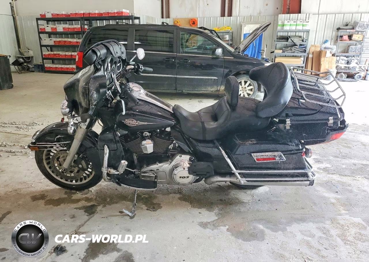 2012 Harley-Davidson Flhtc Electra Glide Classic VIN:1HD1FFM19CB603299 - 3
