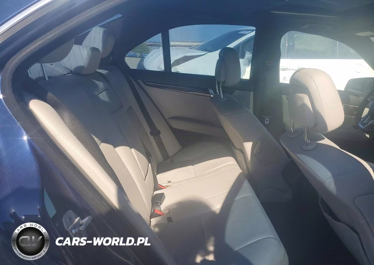 2012 Mercedes-Benz C 250 VIN:WDDGF4HB2CA615826 - 10