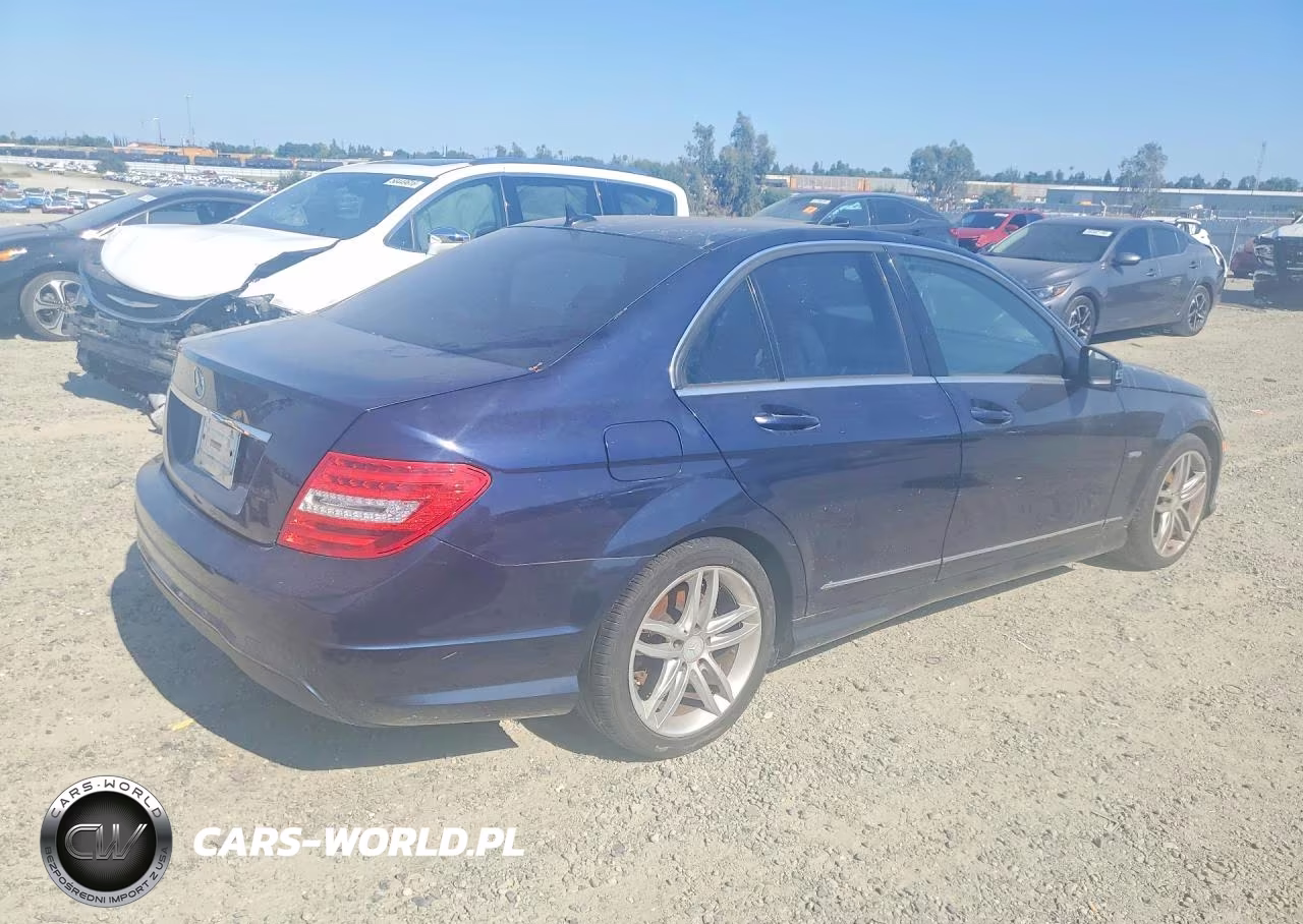 2012 Mercedes-Benz C 250 VIN:WDDGF4HB2CA615826 - 3