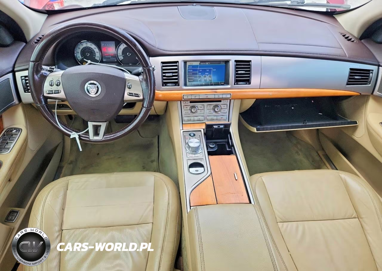 2010 Jaguar Xf Luxury VIN:SAJWA0FA8AHR65894 - 8