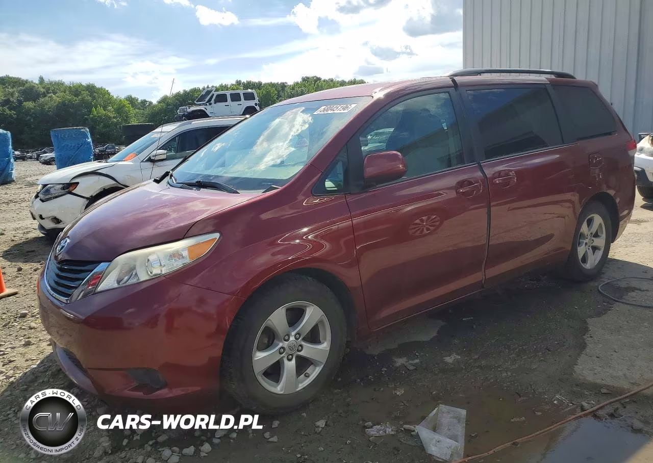 2014 Toyota Sienna Le