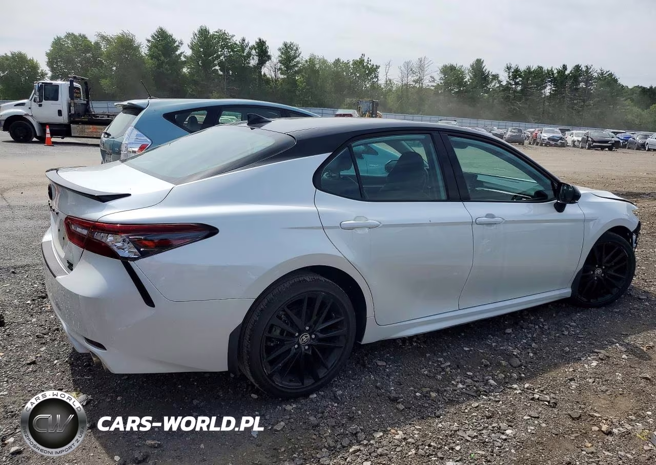 2021 Toyota Camry Xse VIN:4T1K61BK3MU047223 - 3