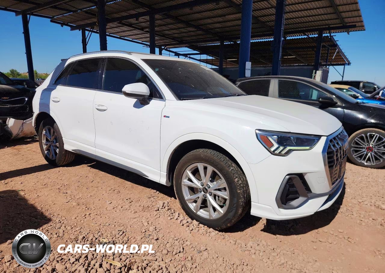 2023 Audi Q3 Premium S Line 45 VIN:WA1DECF34P1135678 - 4