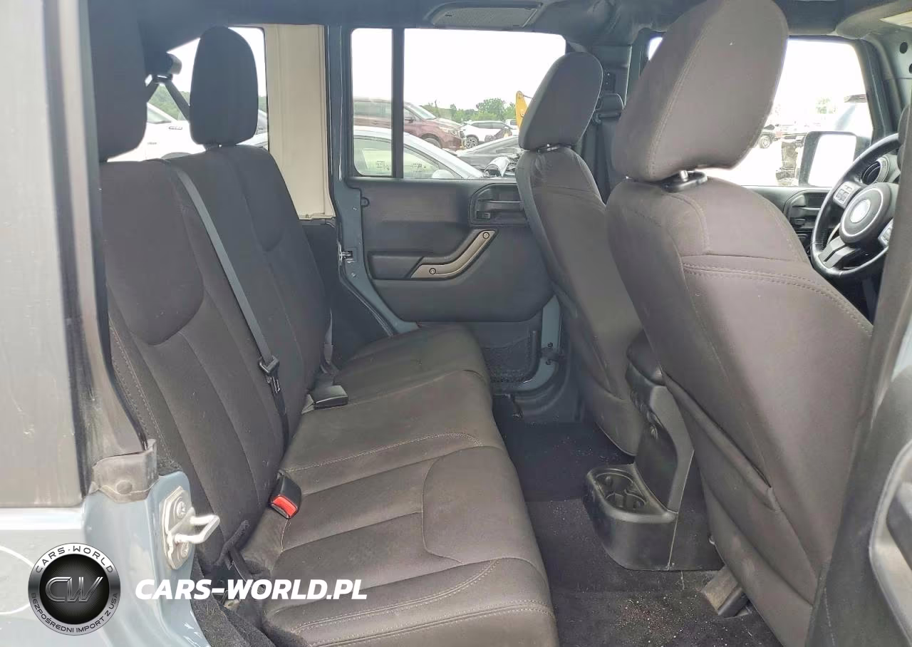 2015 Jeep Wrangler Unlimited Sport VIN:1C4BJWDG0FL519962 - 10