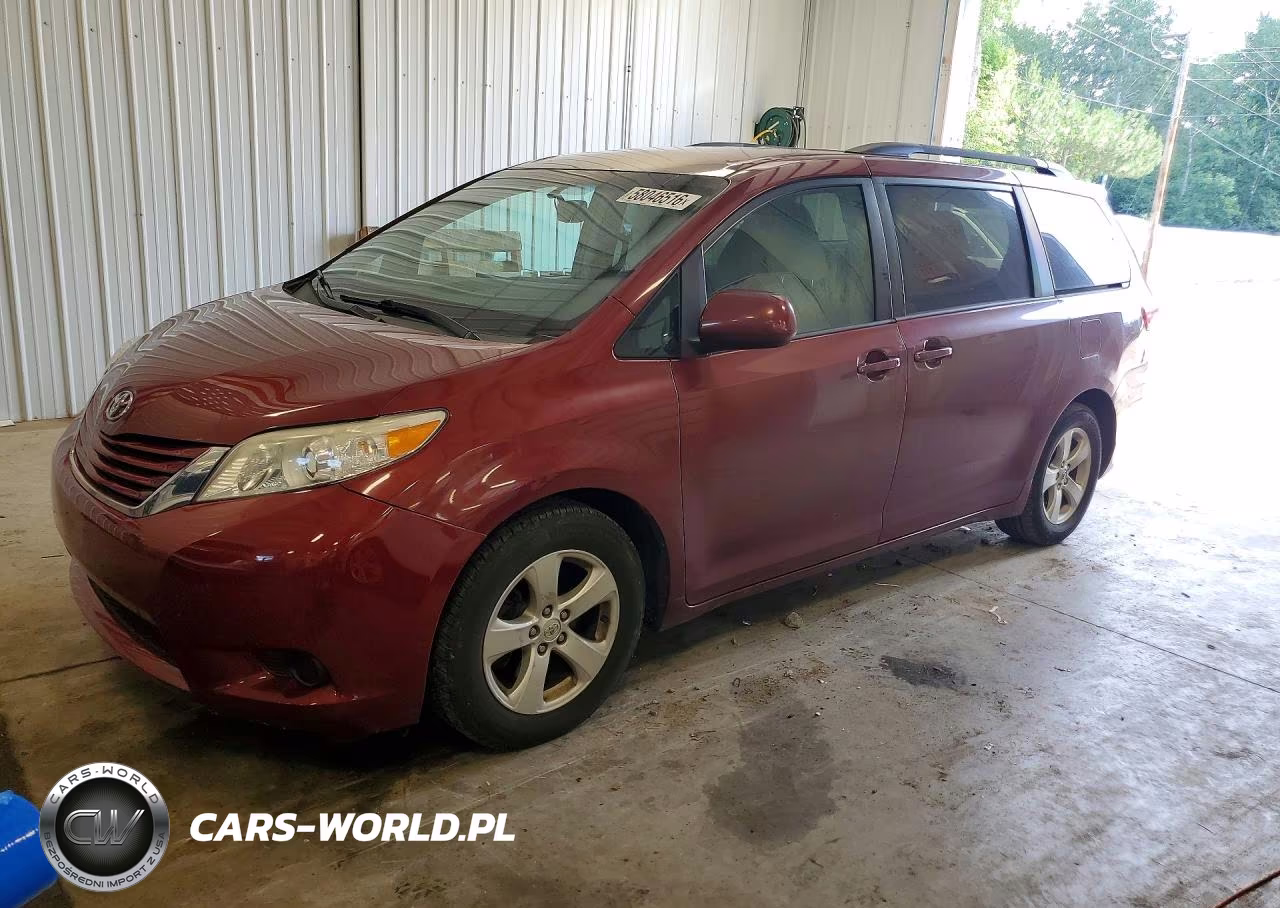 2016 Toyota Sienna Le