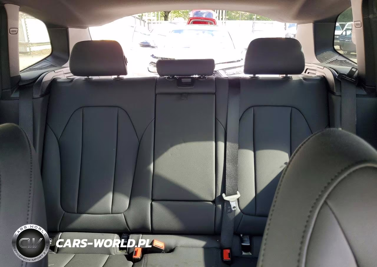2019 BMW X3 Sdrive30I VIN:5UXTR7C57KLR48804 - 10