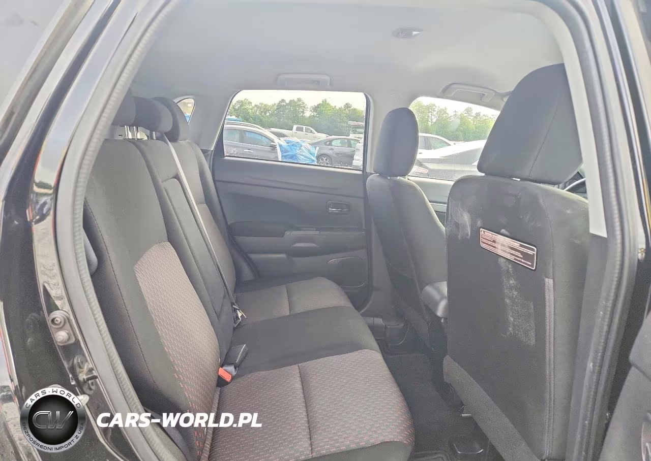 2017 Mitsubishi Outlander Sport Es VIN:JA4AP3AUXHZ041675 - 11