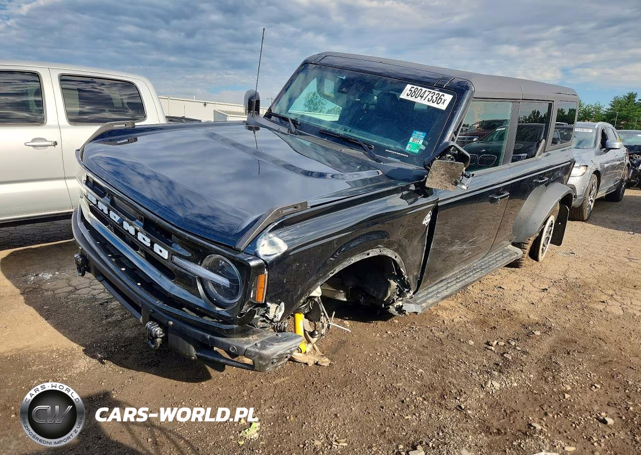2024 Ford Bronco Outer Banks – zdjęcie 1 z 13