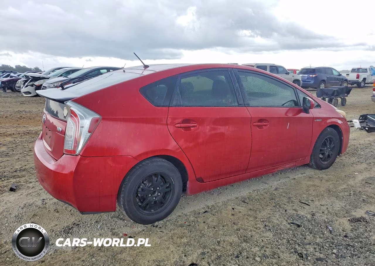 2013 Toyota Prius Two VIN:JTDKN3DU8D1621043 - 3