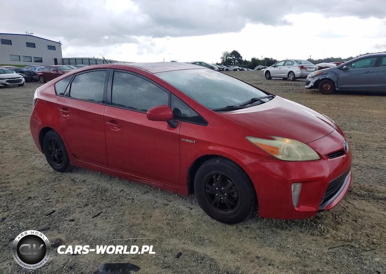 2013 Toyota Prius Two VIN:JTDKN3DU8D1621043 - 4
