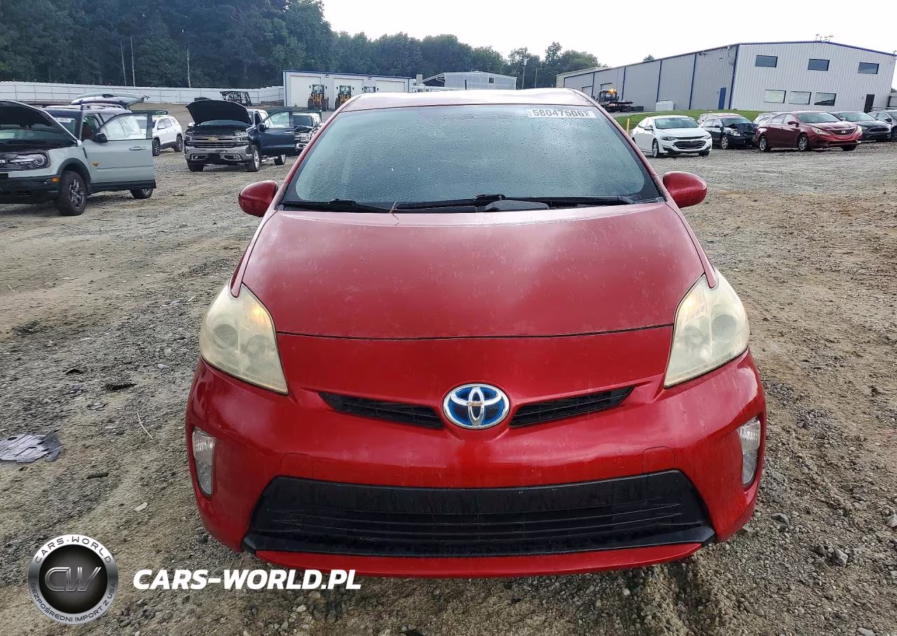 2013 Toyota Prius Two VIN:JTDKN3DU8D1621043 - 5