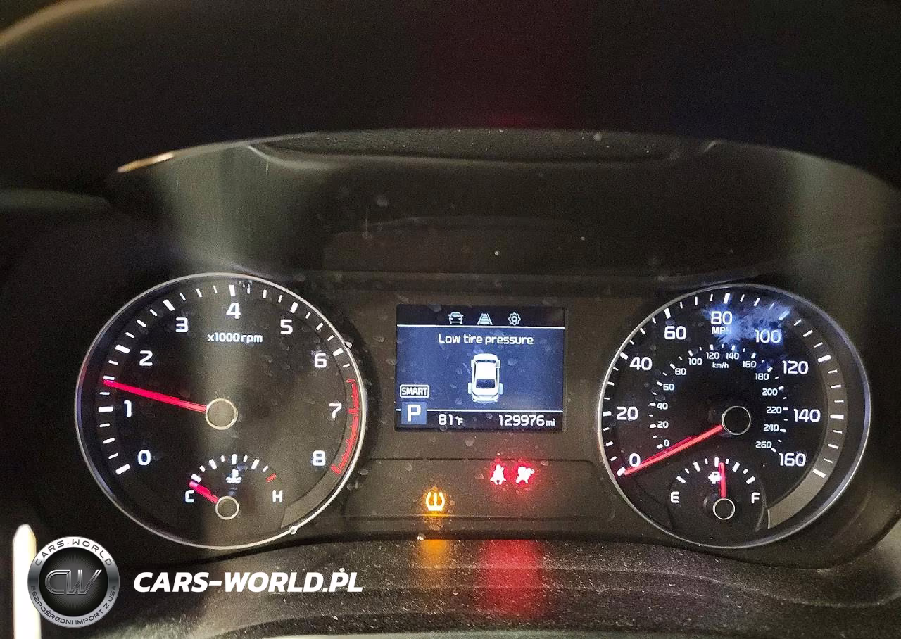 2019 Kia Forte Lxs VIN:3KPF24AD9KE005172 - 9