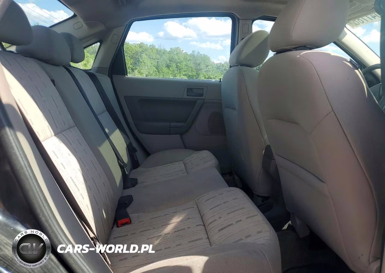 2010 Ford Focus Se VIN:1FAHP3FN4AW198069 - 10