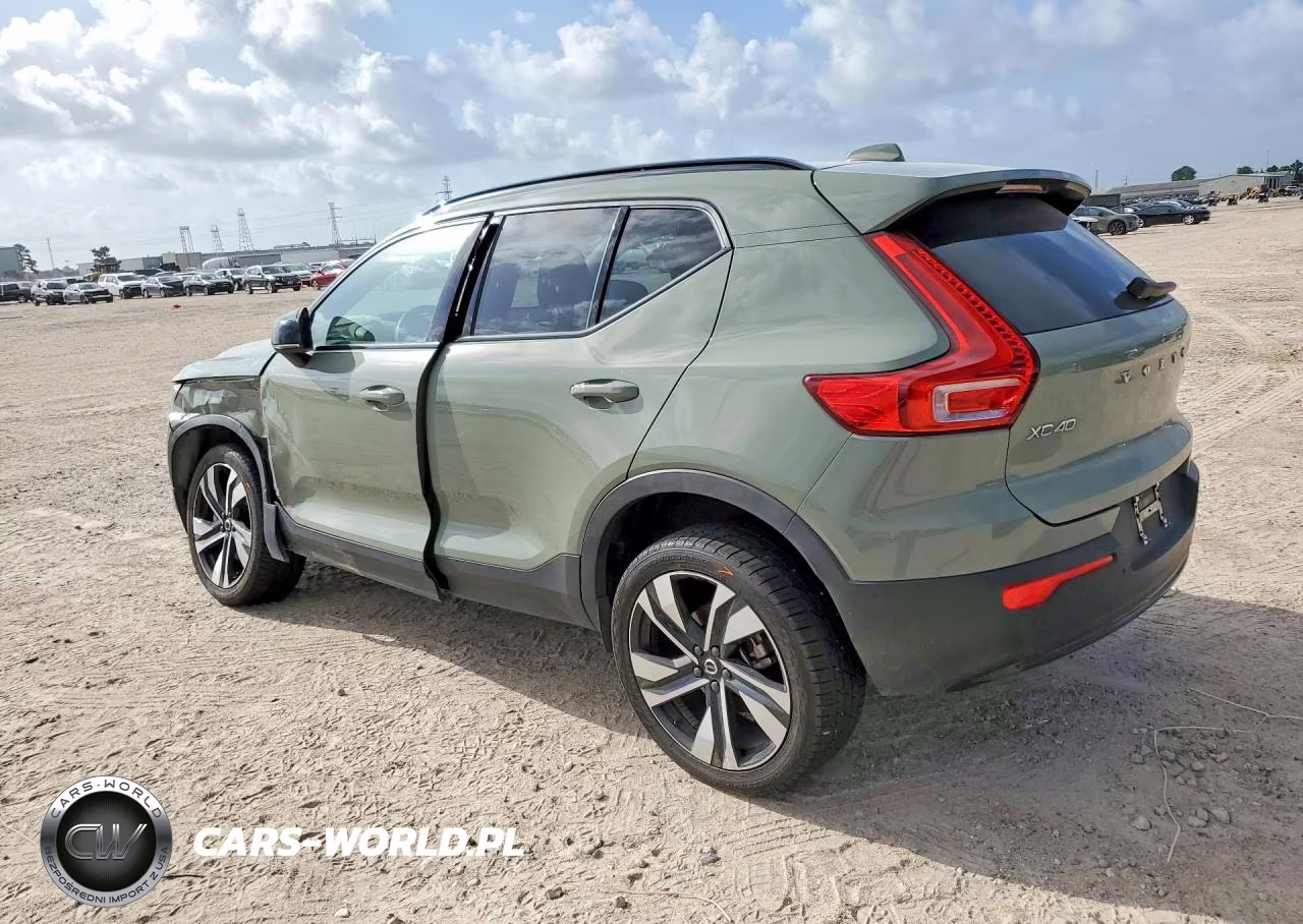 2023 Volvo Xc40 Plus VIN:YV4L12UW8P2006886 - 2