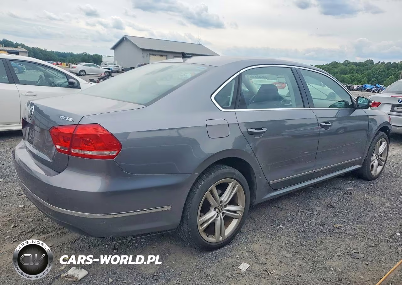 2014 Volkswagen Passat Sel VIN:1VWCN7A3XEC089255 - 3