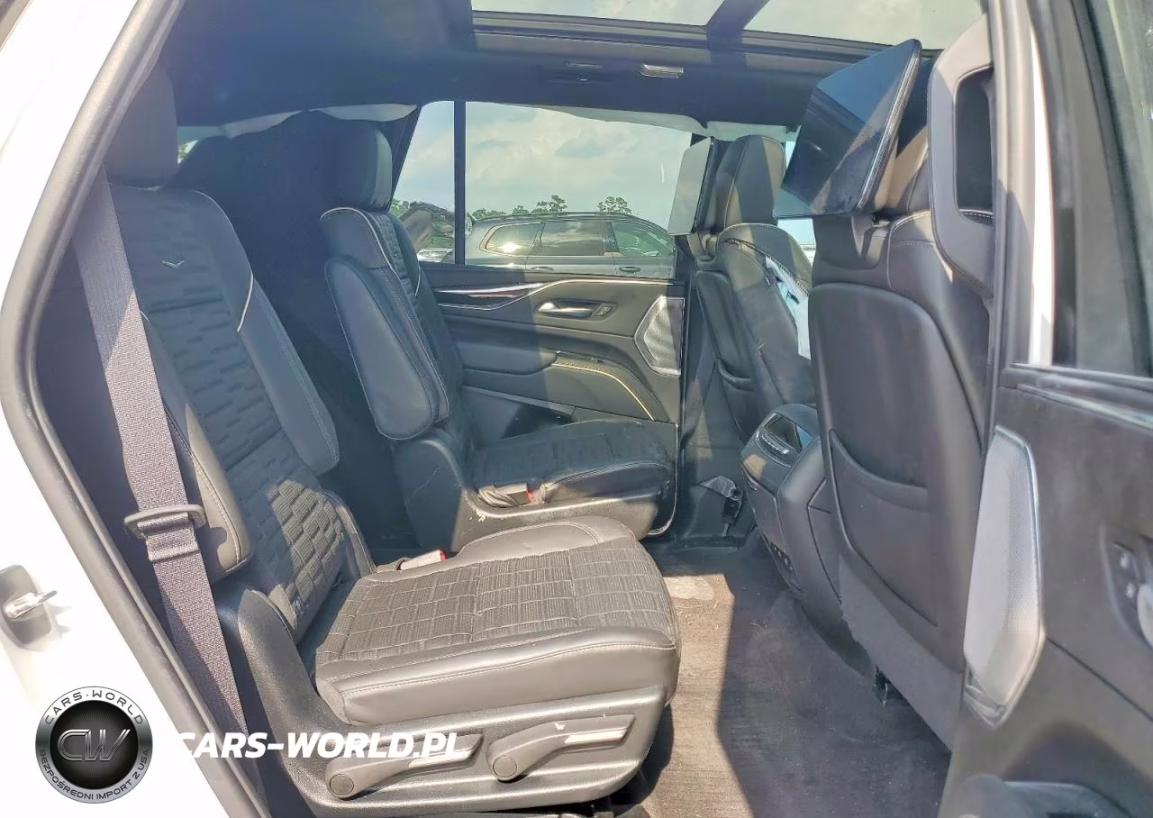 2023 Cadillac Escalade Sport Platinum VIN:1GYS4GKL4PR227737 - 11