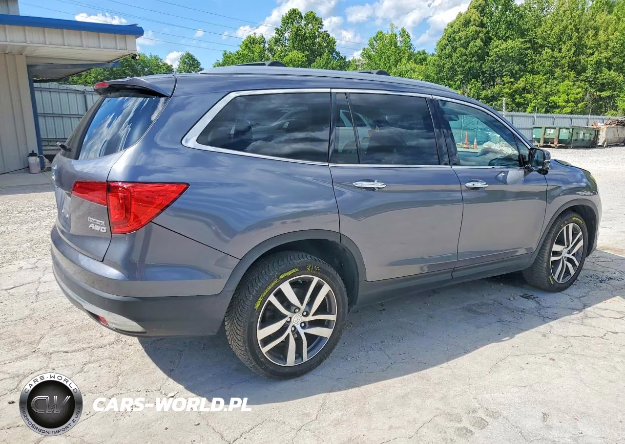 2016 Honda Pilot Touring VIN:5FNYF6H93GB090845 - 3