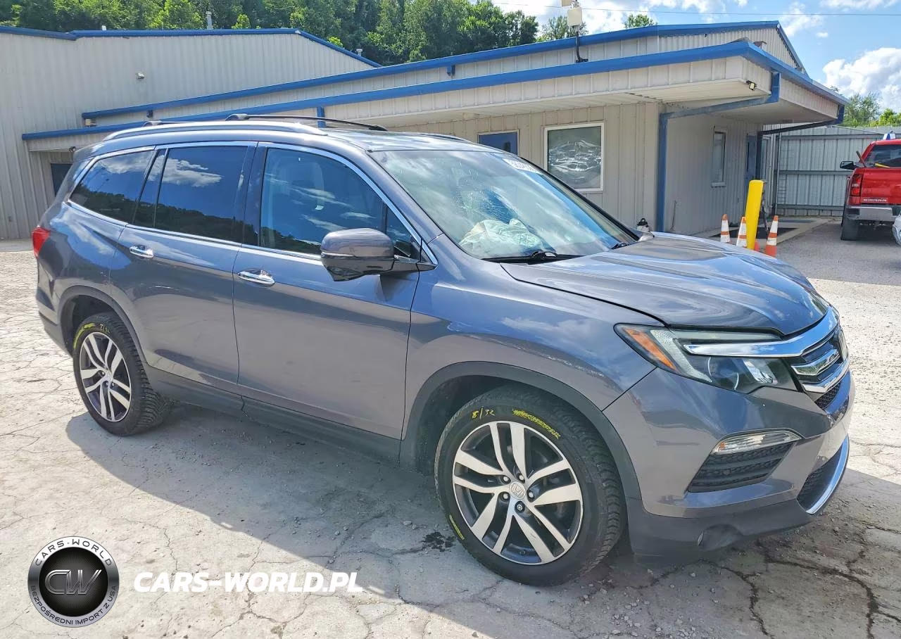 2016 Honda Pilot Touring VIN:5FNYF6H93GB090845 - 4