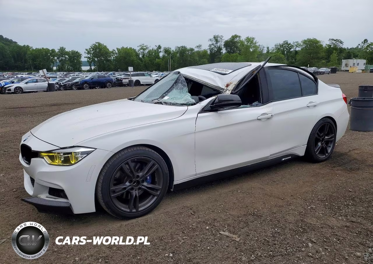 2018 BMW 330 Xi – zdjęcie 1 z 12