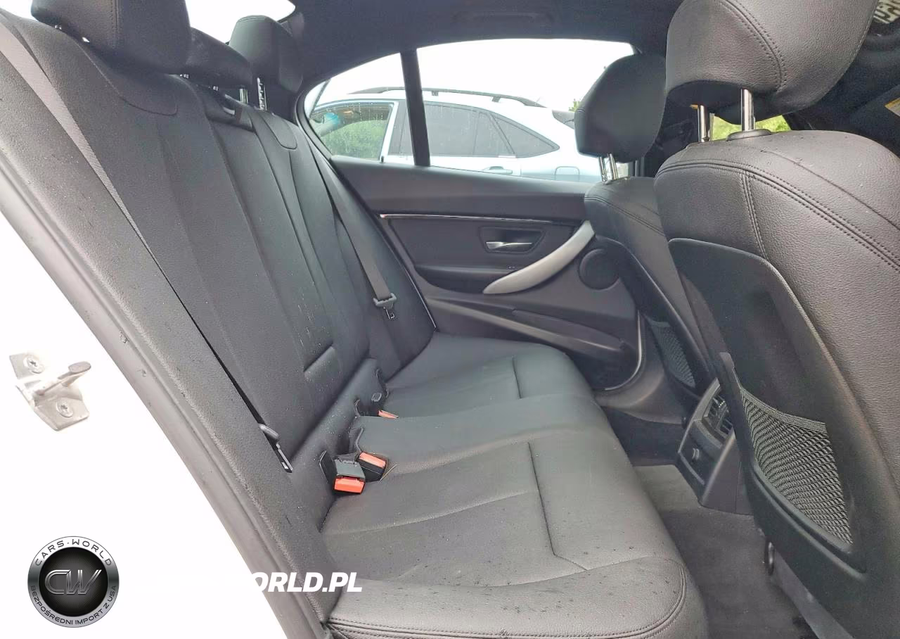 2018 BMW 330 Xi VIN:WBA8D9G50JNU69894 - 10
