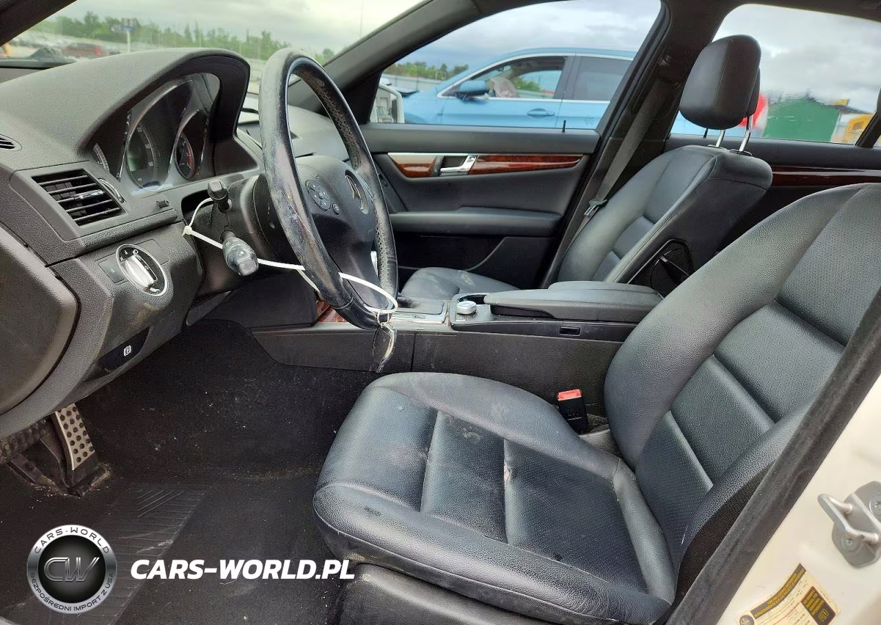 2011 Mercedes-Benz C 300 4Matic VIN:WDDGF8BB6BR163251 - 7