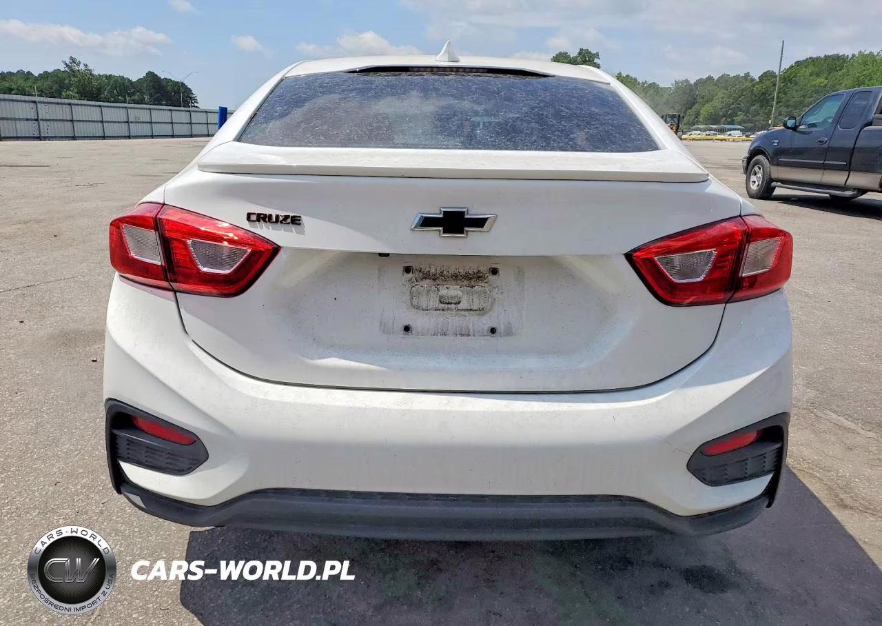 2018 Chevrolet Cruze Lt VIN:1G1BE5SM5J7126315 - 6
