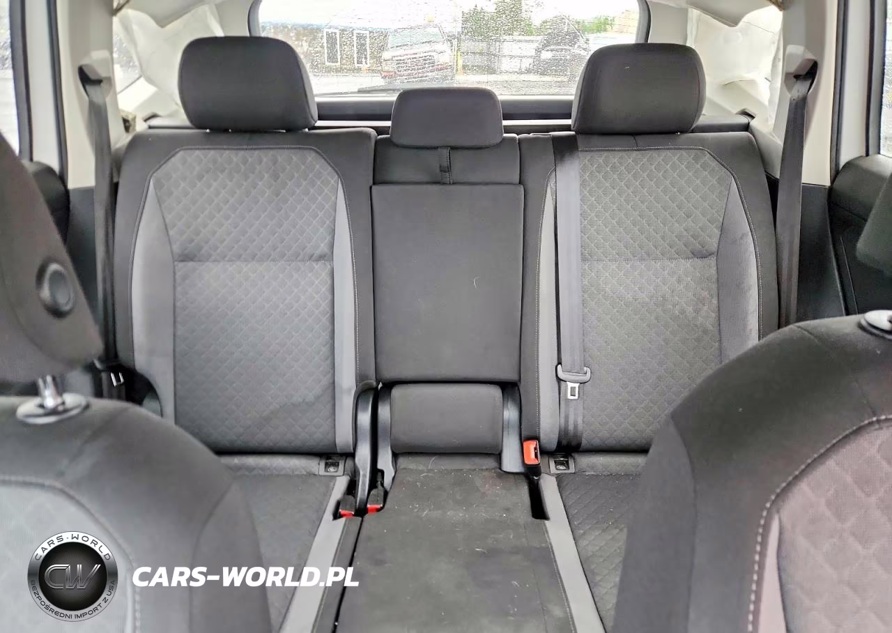 2020 Volkswagen Tiguan S VIN:3VV0B7AX3LM117301 - 10