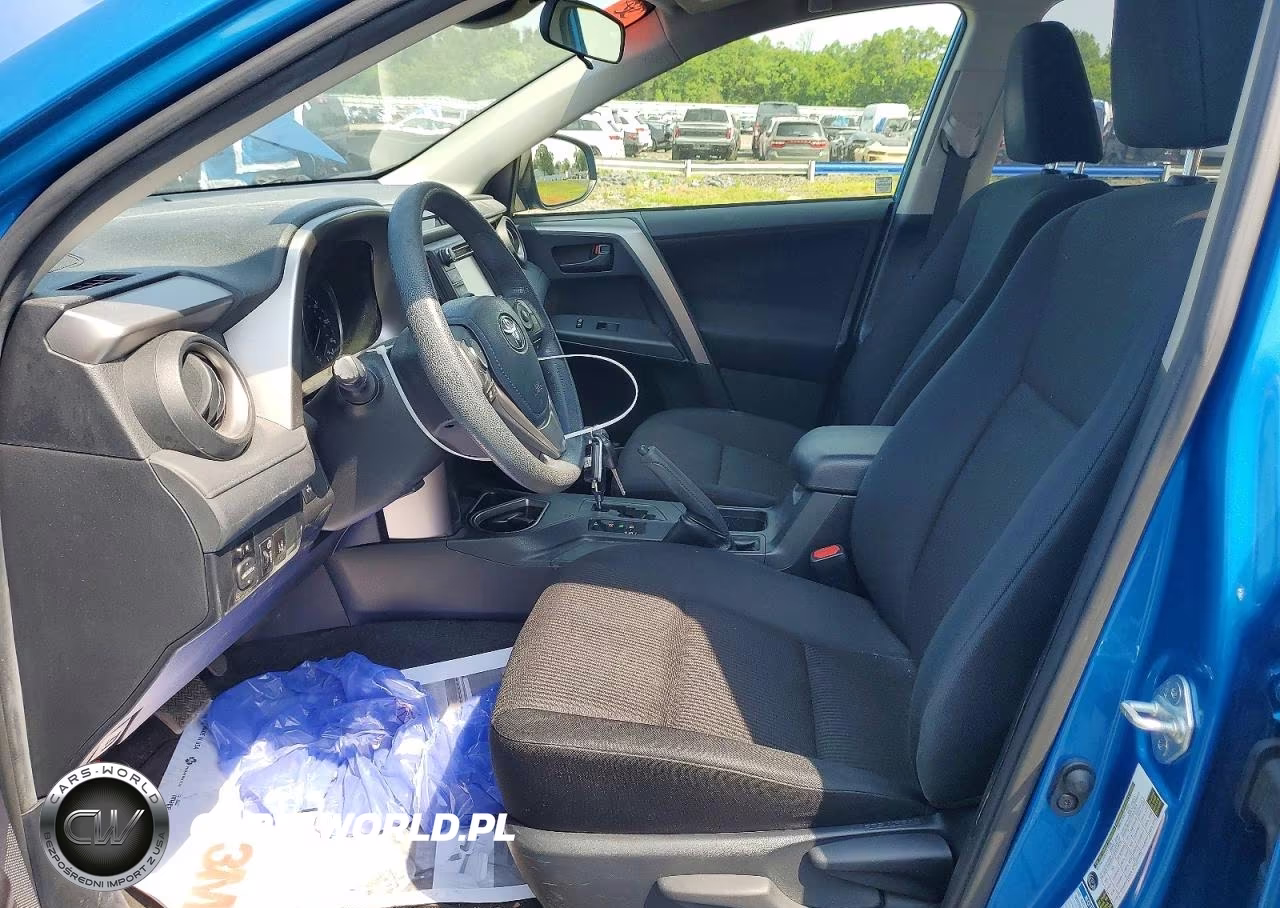 2017 Toyota Rav4 Le VIN:JTMBFREV4HJ156984 - 7