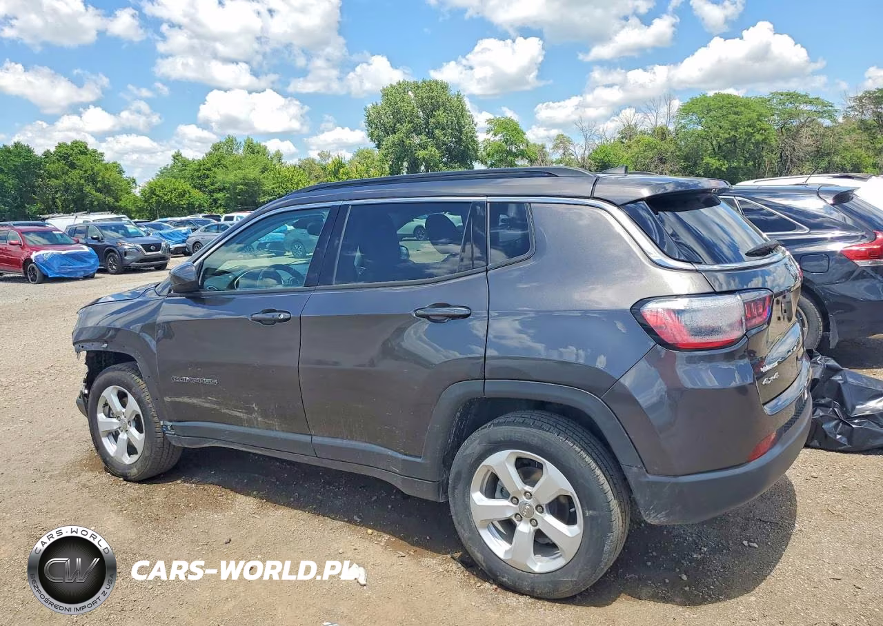 2018 Jeep Compass Latitude VIN:3C4NJDBB1JT199511 - 2