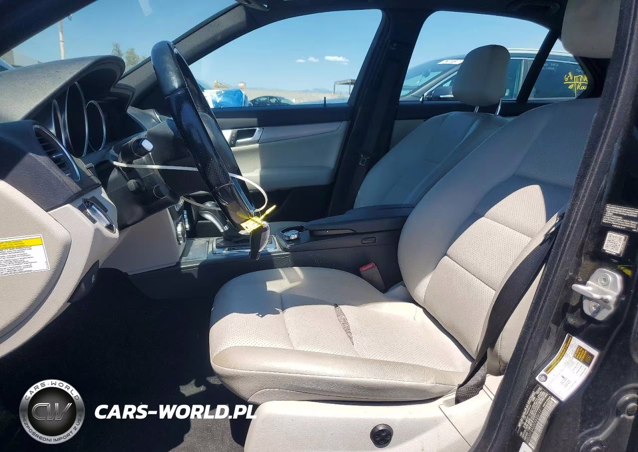 2014 Mercedes-Benz C 300 4Matic VIN:WDDGF8AB3EA920692 - 7
