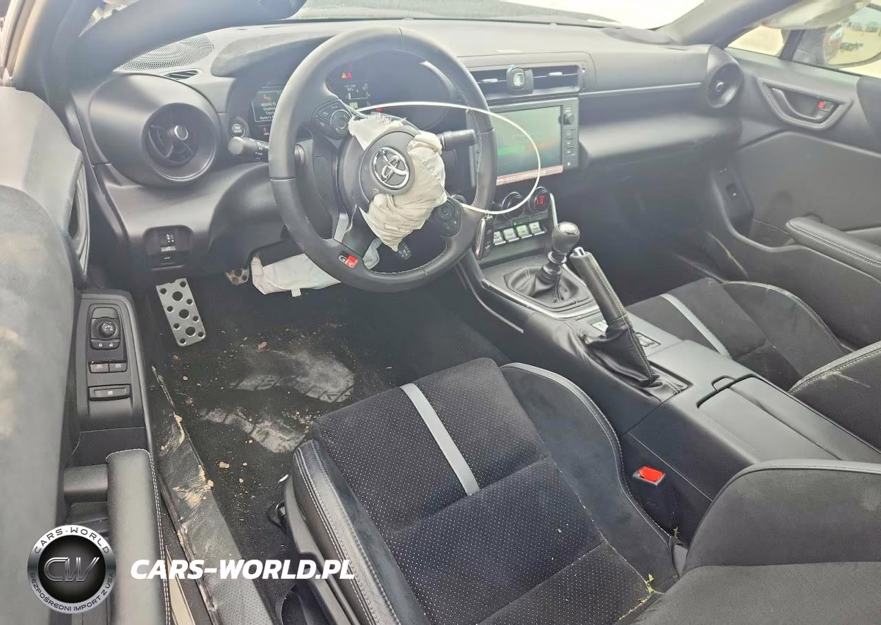 2025 Toyota Gr 86 Premium VIN:JF1ZNBE17S9759609 - 8