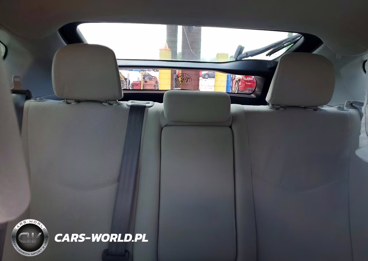 2013 Toyota Prius Two VIN:JTDKN3DU6D5621891 - 10