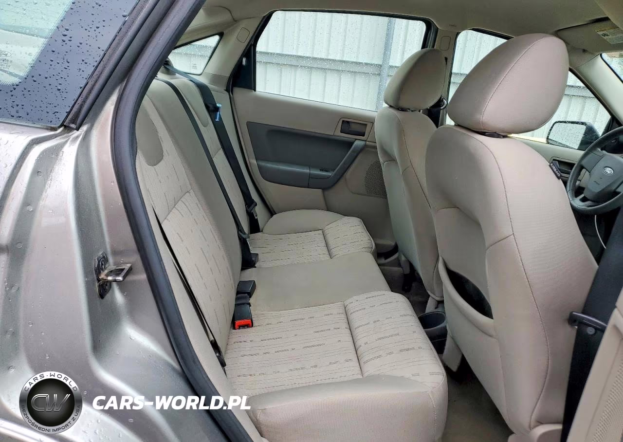 2008 Ford Focus Se VIN:1FAHP35N38W230070 - 10