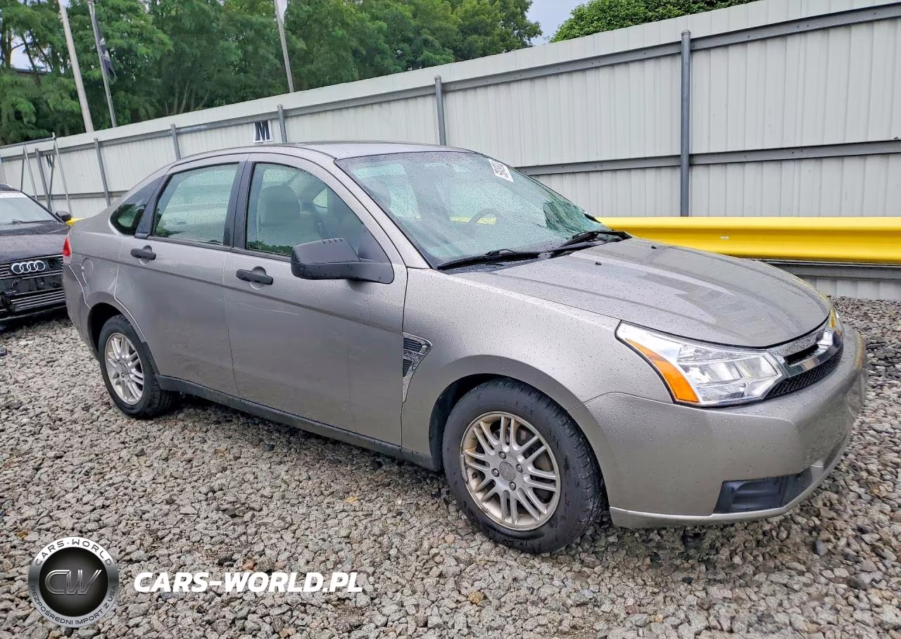 2008 Ford Focus Se VIN:1FAHP35N38W230070 - 4