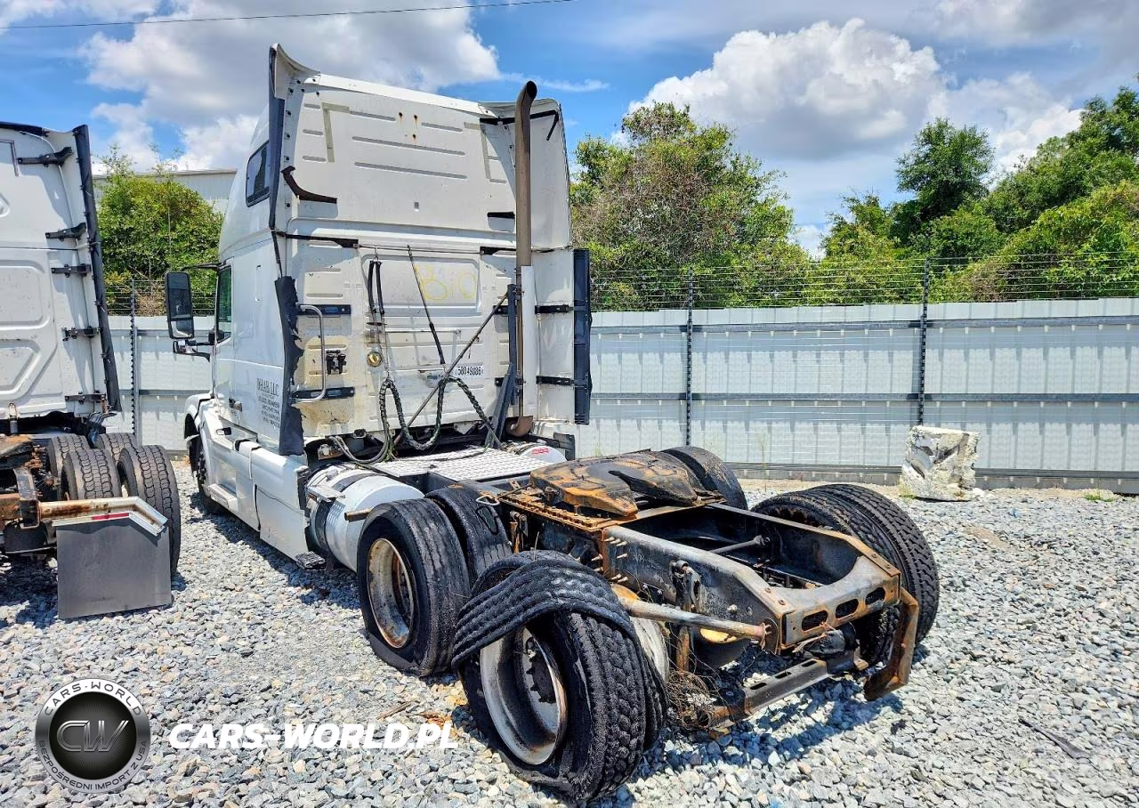 2015 Volvo Vnl Semi Truck VIN:4V4NC9EHXFN186212 - 3