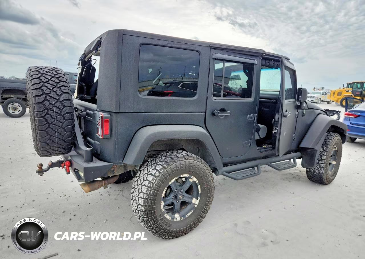 2008 Jeep Wrangler Unlimited Sahara VIN:1J4GA59178L622622 - 3