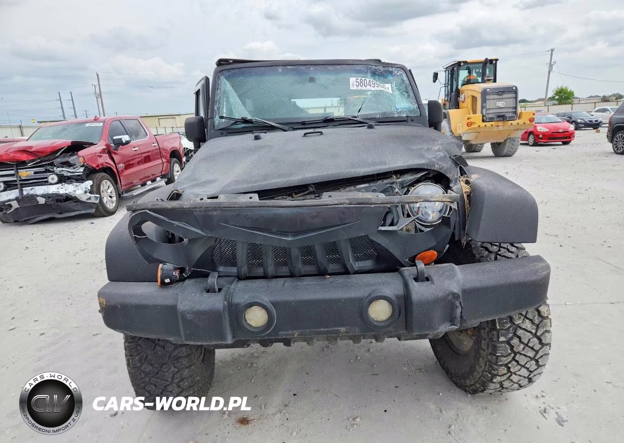 2008 Jeep Wrangler Unlimited Sahara VIN:1J4GA59178L622622 - 5