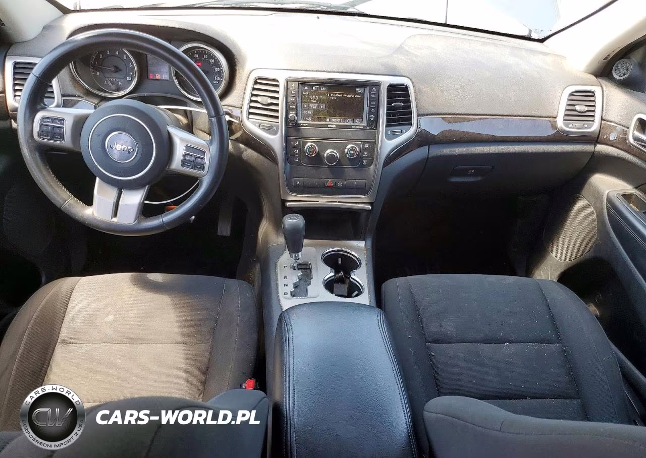 2013 Jeep Grand Cherokee Laredo VIN:1C4RJFAG9DC571168 - 8