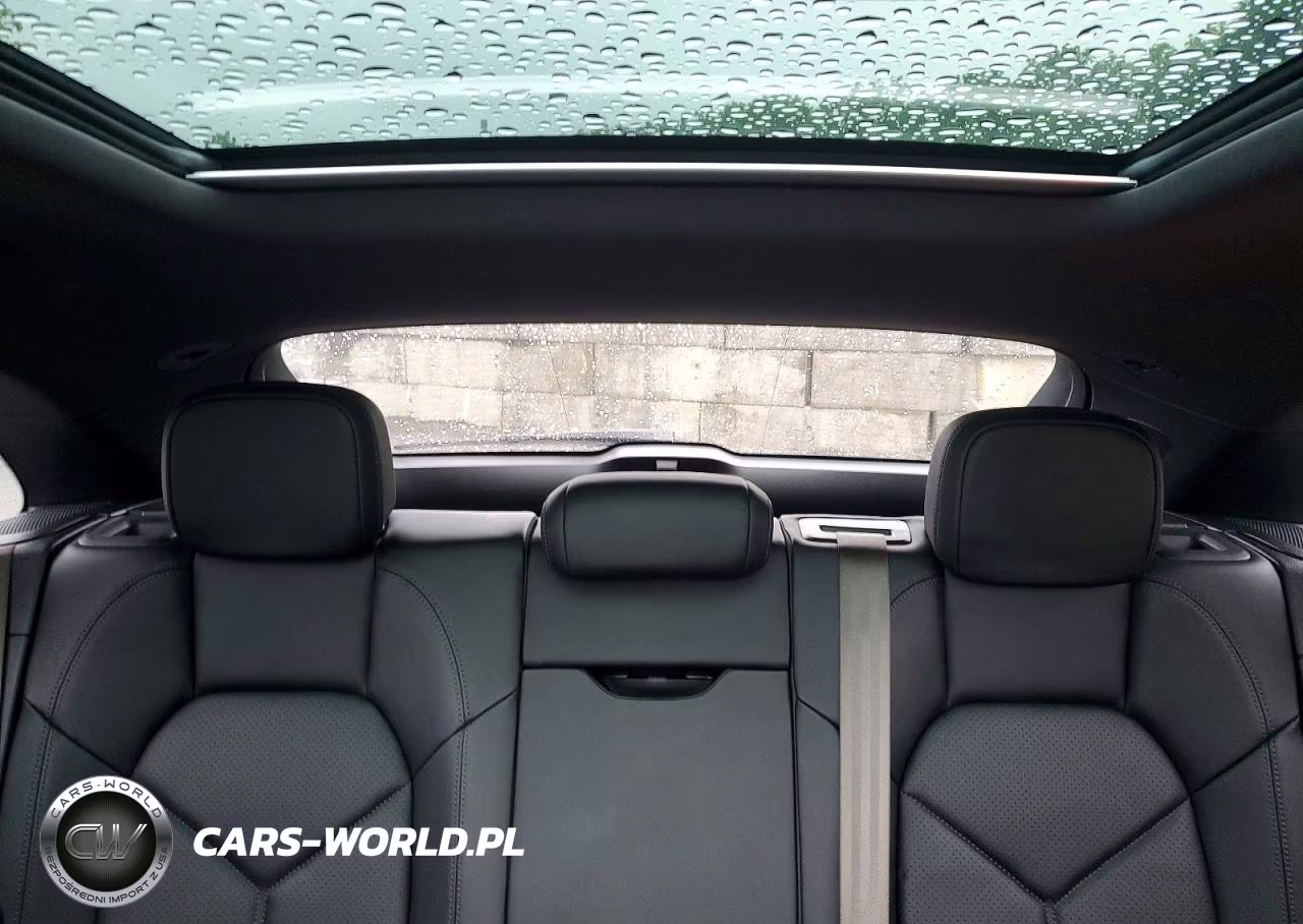 2018 Porsche Macan VIN:WP1AA2A50JLB20337 - 10