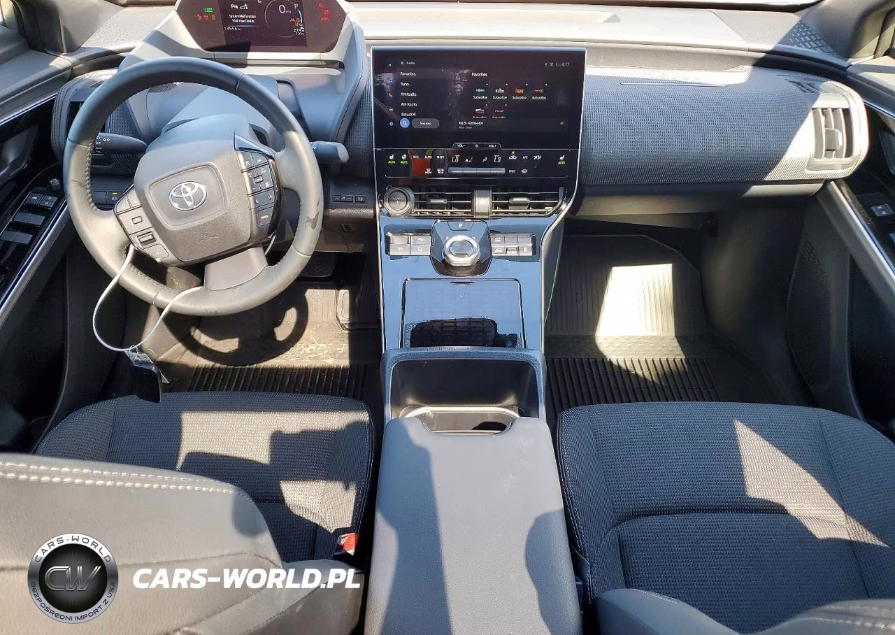 2025 Toyota Bz4X Xle VIN:JTMABACA0SA091552 - 8