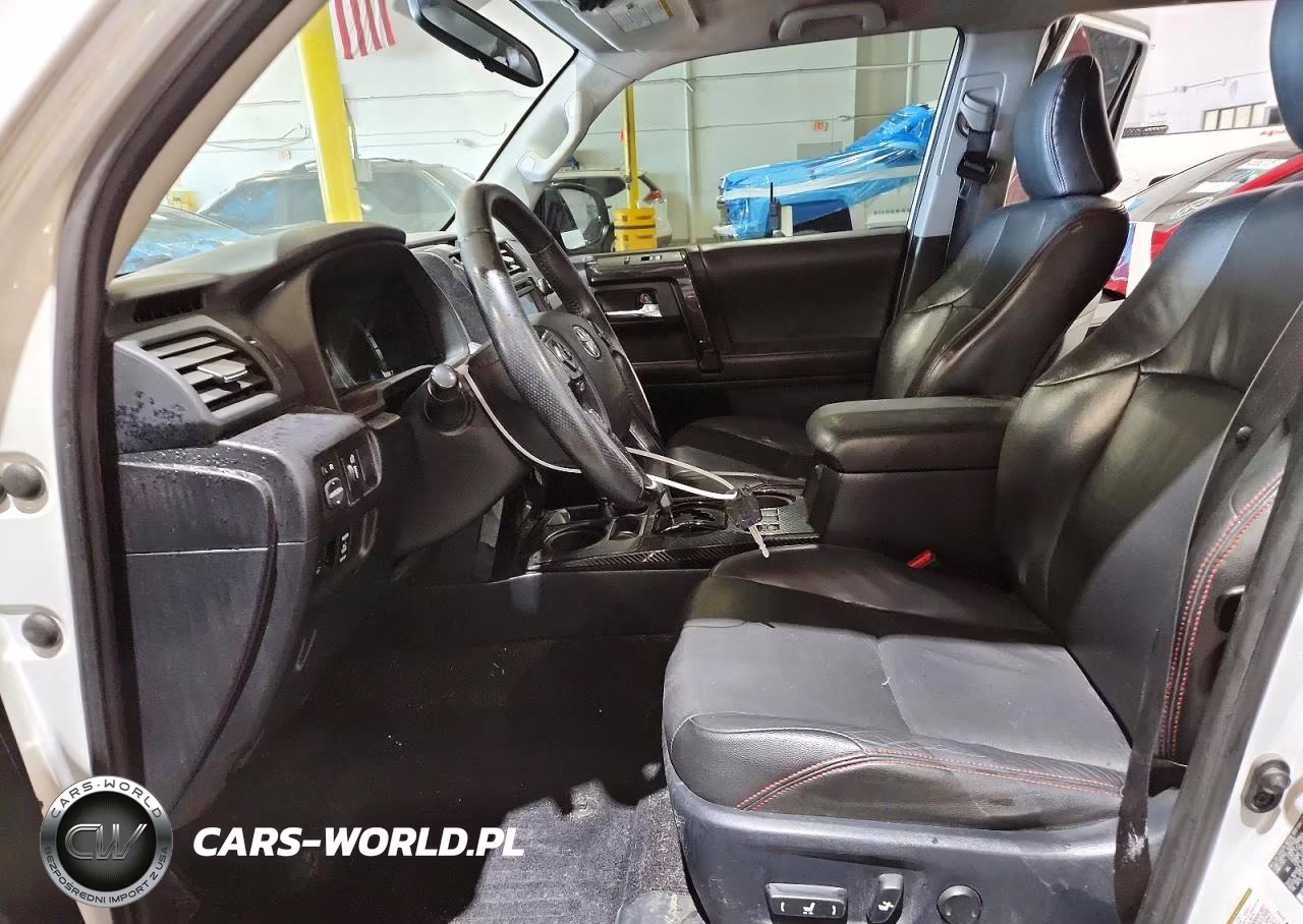 2017 Toyota 4Runner Deluxe V6 VIN:JTEBU5JRXH5468111 - 7