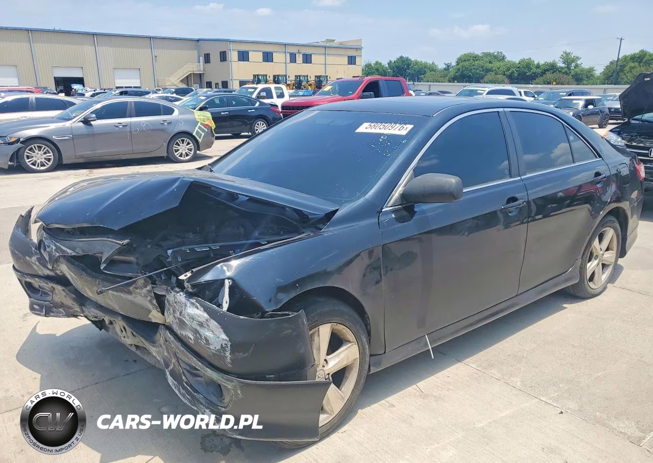 2011 Toyota Camry Se – zdjęcie 1 z 13