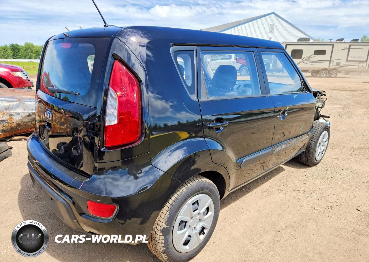 2013 Kia Soul VIN:KNDJT2A56D7631480 - 3