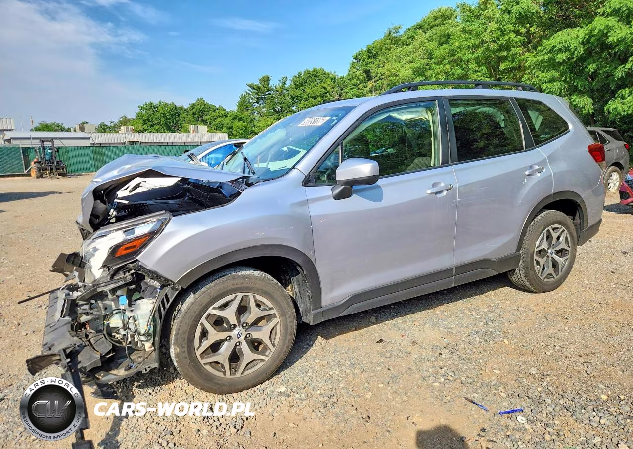 2023 Subaru Forester Premium