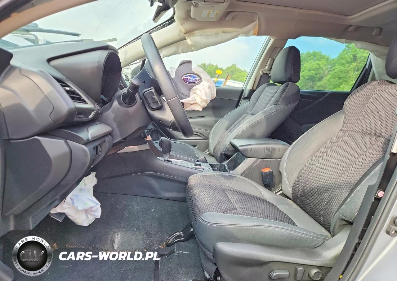 2023 Subaru Forester Premium VIN:JF2SKADC1PH444188 - 7