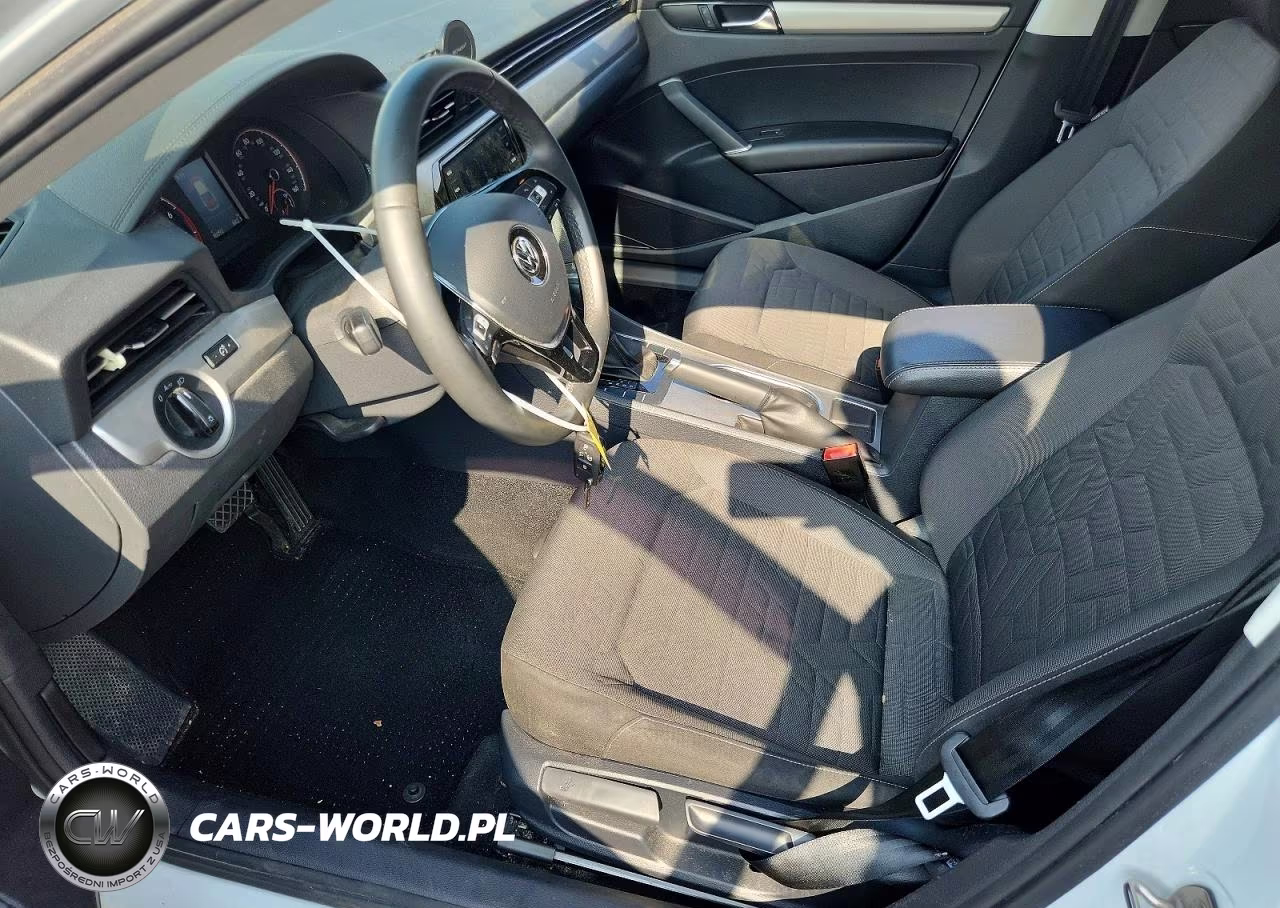2021 Volkswagen Passat S VIN:1VWAA7A38MC016113 - 7