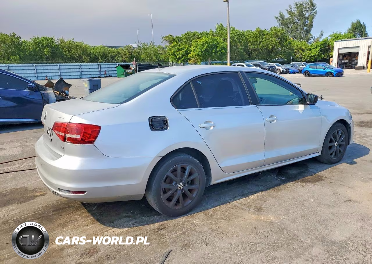 2015 Volkswagen Jetta Se VIN:3VWD17AJ6FM225931 - 3