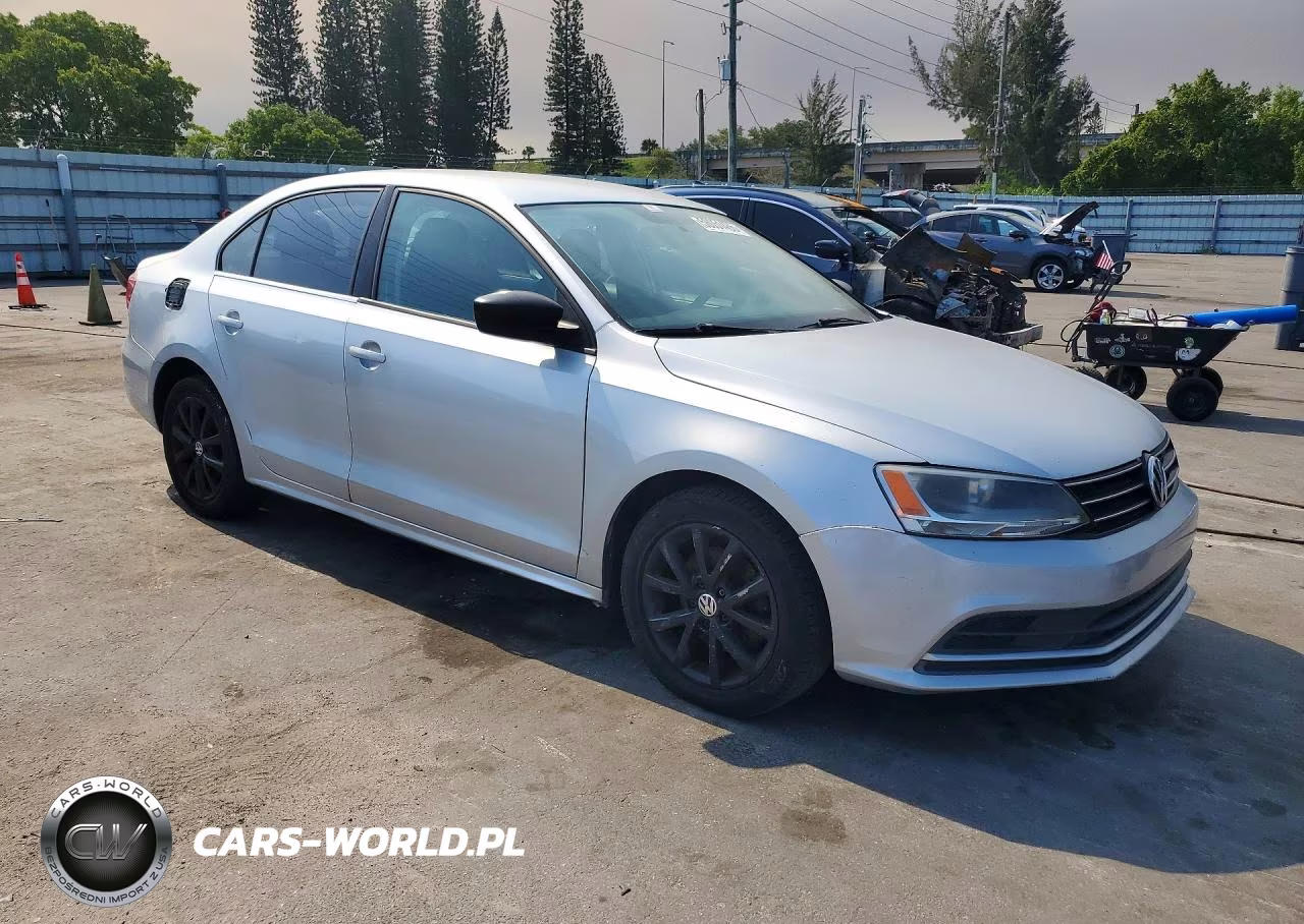 2015 Volkswagen Jetta Se VIN:3VWD17AJ6FM225931 - 4